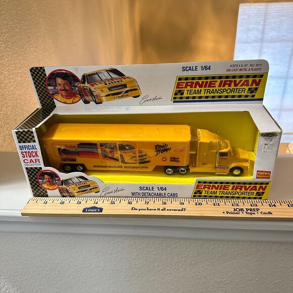 Ernie Irvan Team Transporter 1/64 Scale Die-Cast & Plastic Model - Picture 4 of 4